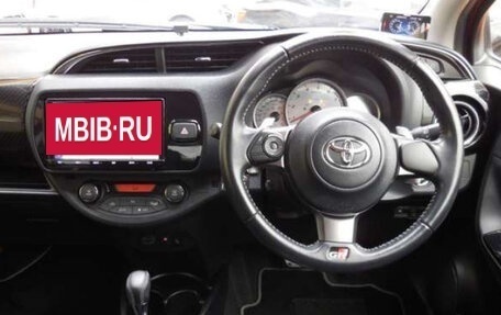 Toyota Vitz, 2020 год, 1 555 000 рублей, 14 фотография