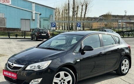 Opel Astra J, 2011 год, 860 000 рублей, 3 фотография
