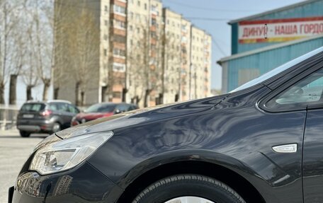 Opel Astra J, 2011 год, 860 000 рублей, 13 фотография