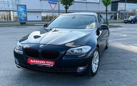 BMW 5 серия, 2011 год, 1 550 000 рублей, 2 фотография