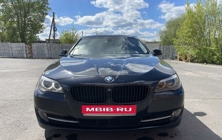 BMW 5 серия, 2010 год, 1 900 000 рублей, 16 фотография