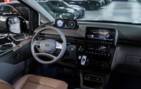 Hyundai Staria, 2024 год, 7 575 000 рублей, 14 фотография