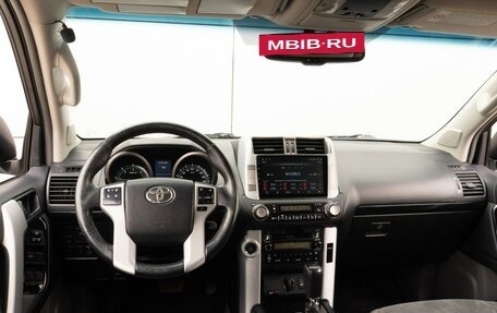 Toyota Land Cruiser Prado 150 рестайлинг 2, 2011 год, 3 349 000 рублей, 6 фотография