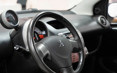 Peugeot 107 I рестайлинг, 2012 год, 679 000 рублей, 5 фотография