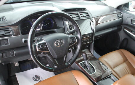 Toyota Camry, 2016 год, 2 599 000 рублей, 7 фотография