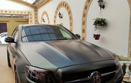 Mercedes-Benz E-Класс, 2017 год, 3 700 000 рублей, 2 фотография