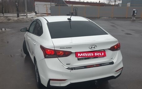 Hyundai Solaris II рестайлинг, 2017 год, 1 010 000 рублей, 5 фотография