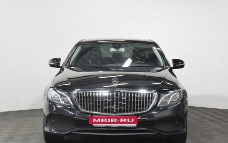 Mercedes-Benz E-Класс, 2017 год, 2 199 000 рублей, 2 фотография