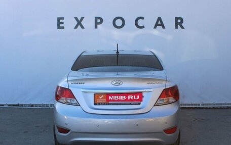 Hyundai Solaris II рестайлинг, 2011 год, 755 000 рублей, 4 фотография