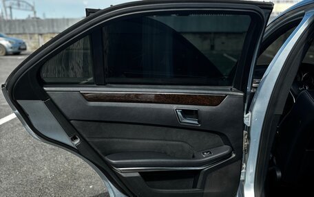 Mercedes-Benz E-Класс, 2013 год, 2 300 000 рублей, 13 фотография
