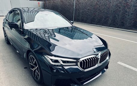 BMW 5 серия, 2022 год, 6 410 000 рублей, 10 фотография