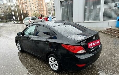 Hyundai Solaris II рестайлинг, 2012 год, 950 000 рублей, 5 фотография