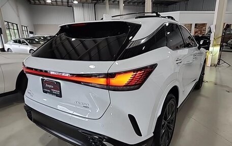 Lexus RX IV рестайлинг, 2023 год, 7 600 000 рублей, 5 фотография