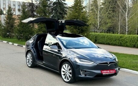 Tesla Model X I, 2018 год, 5 990 000 рублей, 2 фотография