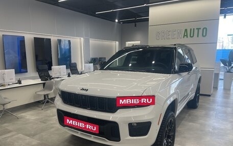 Jeep Grand Cherokee, 2021 год, 7 400 000 рублей, 2 фотография