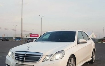 Mercedes-Benz E-Класс, 2012 год, 2 400 000 рублей, 1 фотография