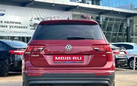 Volkswagen Tiguan II, 2017 год, 2 195 990 рублей, 6 фотография