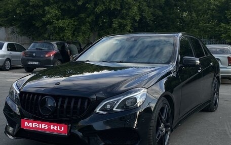 Mercedes-Benz E-Класс, 2013 год, 1 939 000 рублей, 2 фотография