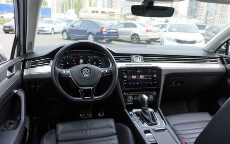Volkswagen Passat B8 рестайлинг, 2019 год, 2 419 000 рублей, 6 фотография