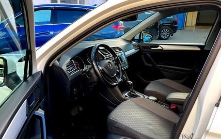 Volkswagen Tiguan II, 2017 год, 1 740 000 рублей, 10 фотография