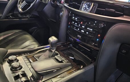 Lexus LX III, 2018 год, 9 500 000 рублей, 19 фотография