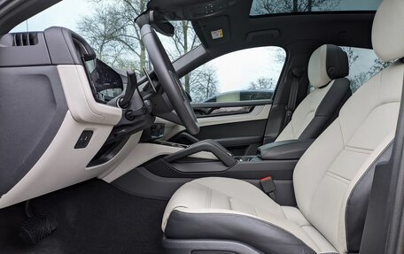 Porsche Cayenne III, 2023 год, 19 000 000 рублей, 8 фотография