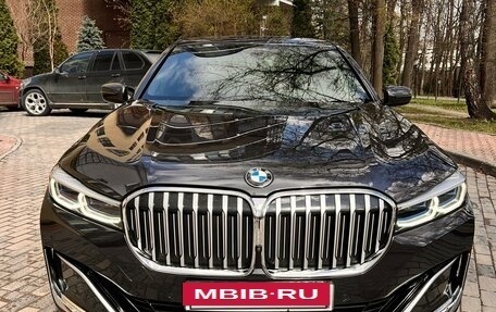 BMW 7 серия, 2022 год, 8 950 000 рублей, 2 фотография