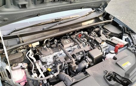 Toyota Prius IV XW50, 2023 год, 2 820 000 рублей, 13 фотография