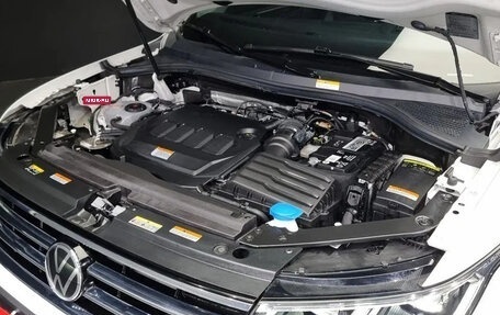 Volkswagen Tiguan II, 2020 год, 2 600 000 рублей, 6 фотография