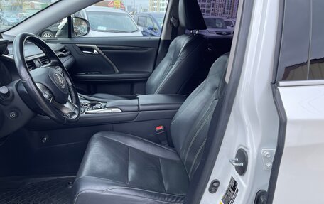 Lexus RX IV рестайлинг, 2017 год, 4 150 000 рублей, 15 фотография