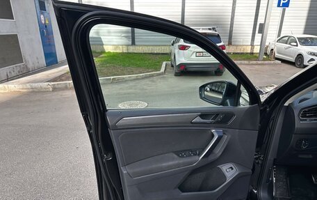 Volkswagen Tiguan II, 2018 год, 2 550 000 рублей, 22 фотография