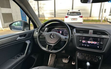 Volkswagen Tiguan II, 2018 год, 2 550 000 рублей, 21 фотография