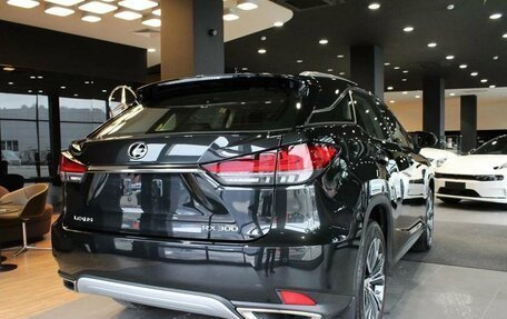 Lexus RX IV рестайлинг, 2022 год, 7 200 000 рублей, 12 фотография