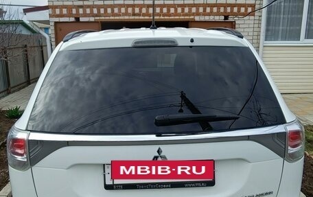 Mitsubishi Outlander III рестайлинг 3, 2012 год, 1 549 000 рублей, 5 фотография