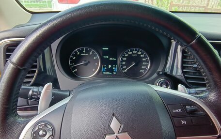 Mitsubishi Outlander III рестайлинг 3, 2012 год, 1 549 000 рублей, 31 фотография