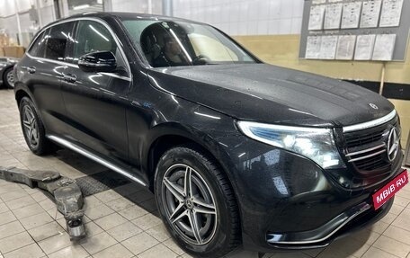 Mercedes-Benz EQC, 2021 год, 5 250 000 рублей, 1 фотография