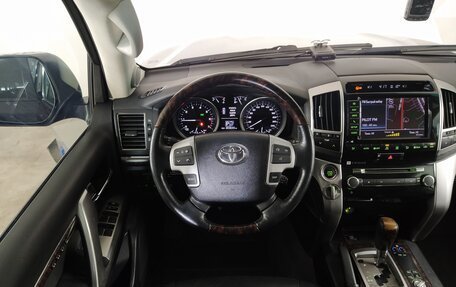 Toyota Land Cruiser 200, 2012 год, 4 349 000 рублей, 16 фотография