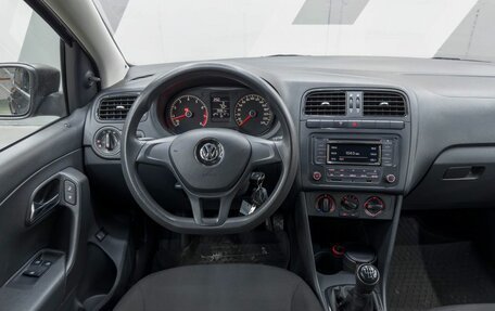 Volkswagen Polo VI (EU Market), 2016 год, 1 185 000 рублей, 20 фотография