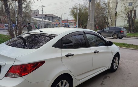 Hyundai Solaris II рестайлинг, 2013 год, 929 000 рублей, 11 фотография