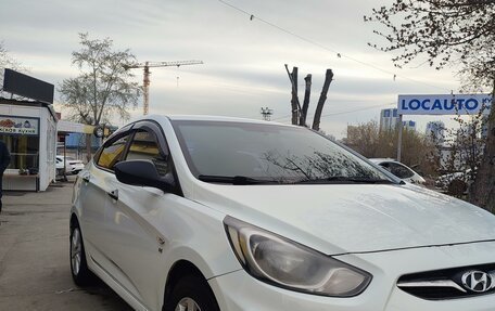 Hyundai Solaris II рестайлинг, 2013 год, 929 000 рублей, 10 фотография