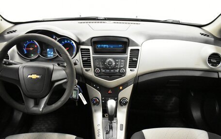 Chevrolet Cruze II, 2011 год, 870 000 рублей, 7 фотография