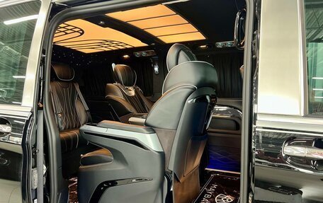 Mercedes-Benz V-Класс, 2023 год, 13 000 000 рублей, 14 фотография