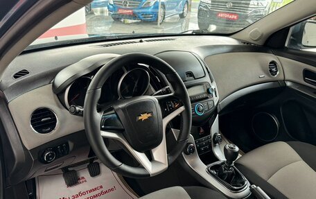 Chevrolet Cruze II, 2013 год, 999 000 рублей, 8 фотография