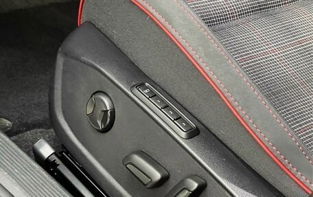 Volkswagen Golf GTI, 2023 год, 4 252 000 рублей, 12 фотография