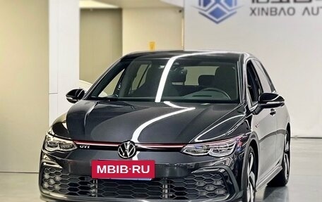 Volkswagen Golf GTI, 2023 год, 4 252 000 рублей, 3 фотография