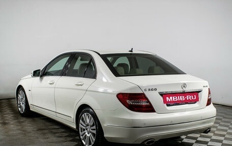 Mercedes-Benz C-Класс, 2011 год, 2 049 000 рублей, 7 фотография