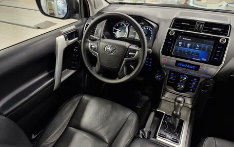 Toyota Land Cruiser Prado 150 рестайлинг 2, 2019 год, 5 500 000 рублей, 3 фотография