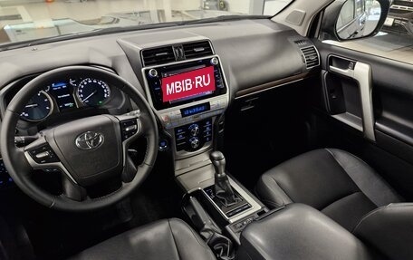 Toyota Land Cruiser Prado 150 рестайлинг 2, 2019 год, 5 500 000 рублей, 5 фотография