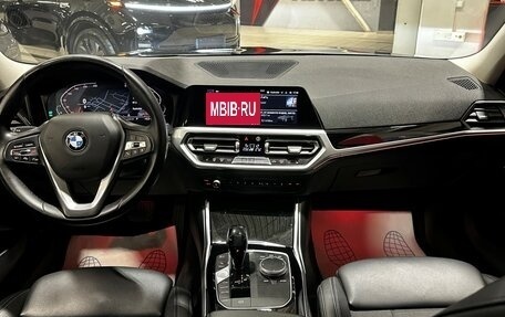 BMW 3 серия, 2019 год, 3 697 000 рублей, 26 фотография