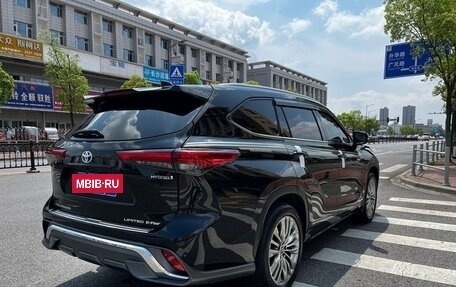 Toyota Highlander, 2021 год, 5 000 000 рублей, 5 фотография